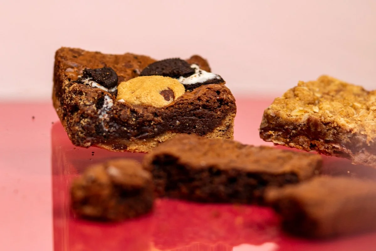 Date With Defloured-12.jpg