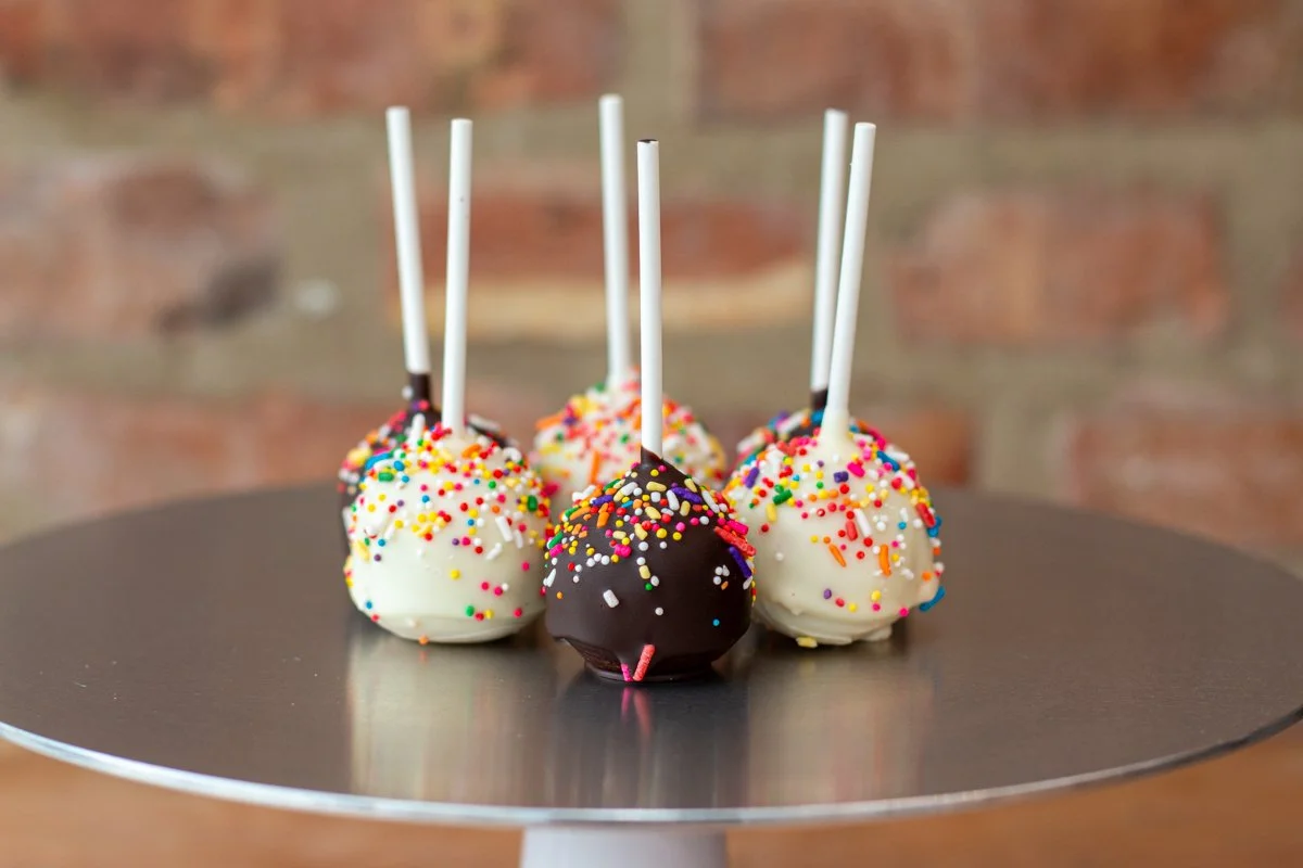 Defloured Bakery-Cake Pops-Chicago-Gluten Free.jpg