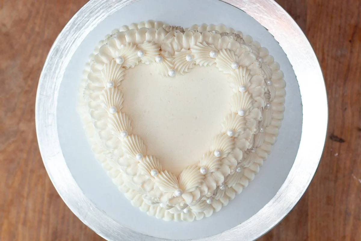 Defloured Bakery-Vintage Heart Cake-Chicago-Gluten Free-6.jpg