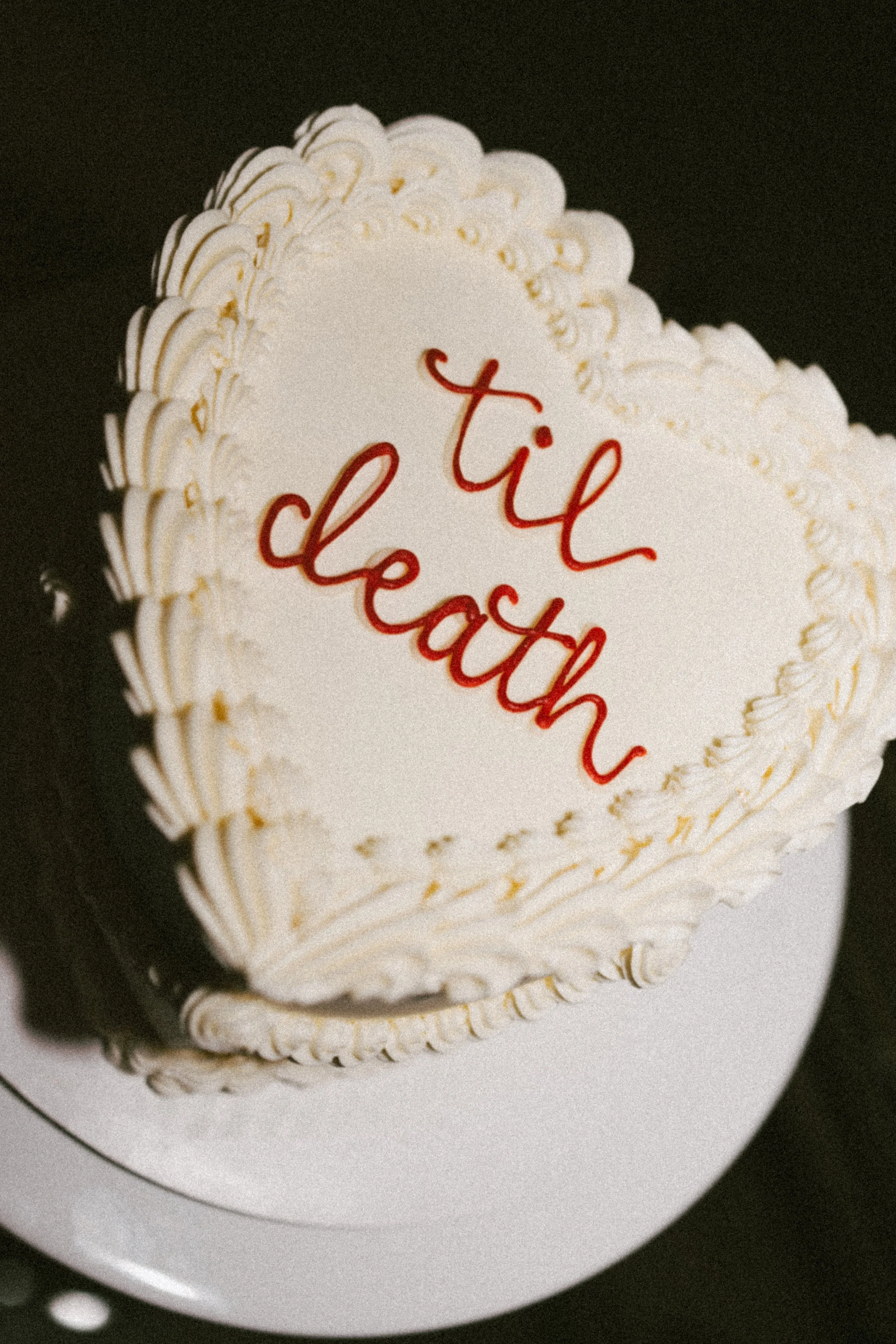 defloured-bakery-elopement cake-2.jpeg