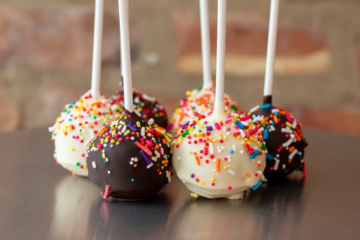 Defloured Bakery-Cake Pops-Chicago-Gluten Free-2.jpg
