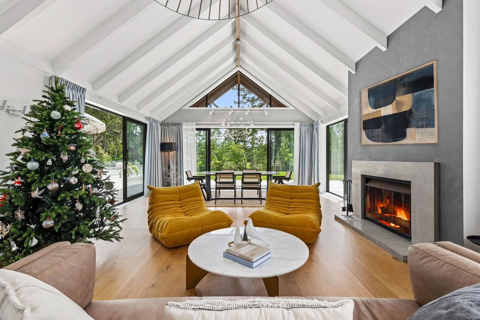 007_Open2view_ID601034-16_Collings_Drive.jpg