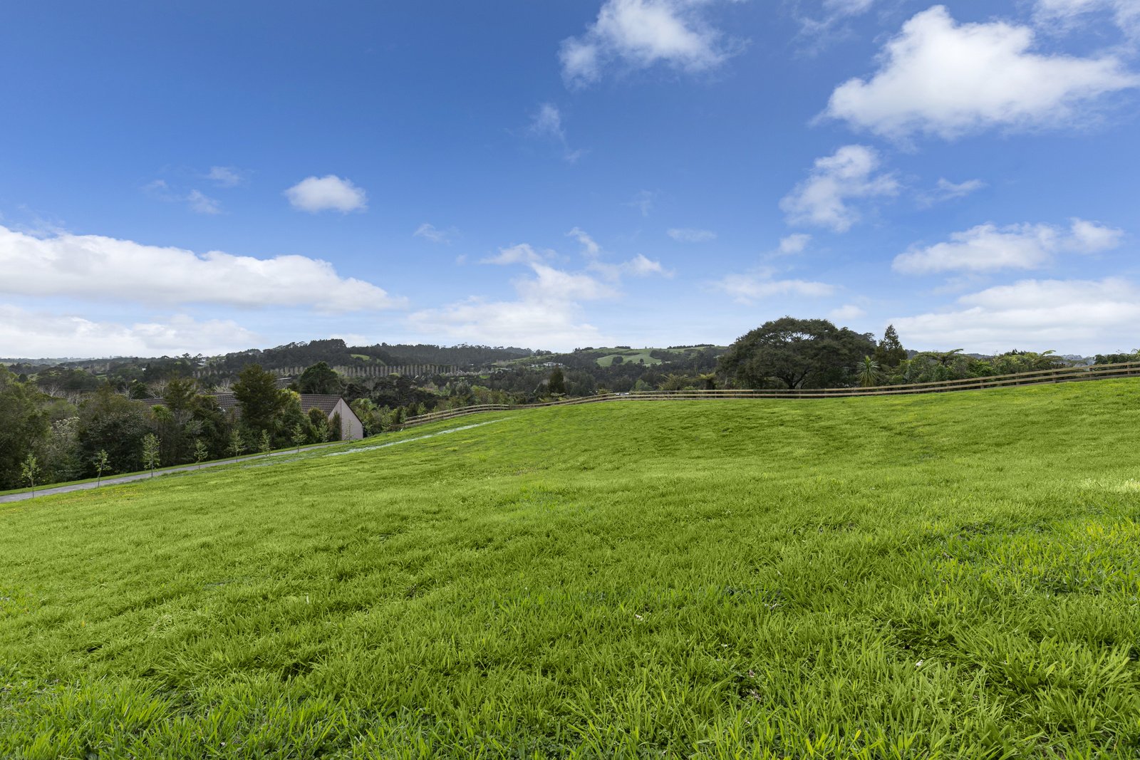 002_Open2view_ID598973-41_Robinson_Road.jpg
