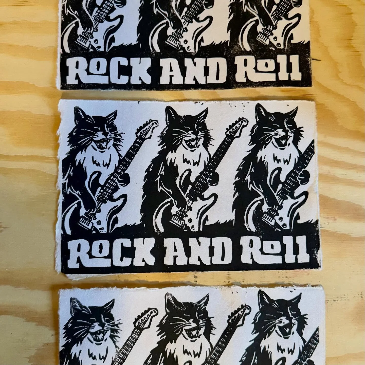 Last year for the #exchangeinthemembrane I did my cat KitKat. This year it seemed fitting to do my other cat Riven. 

&mdash;&mdash;-

#linocut #printmaking #print #printmaker  #artistsofinstagram  #reliefprint #linoprinting #womanprintmaker #printma