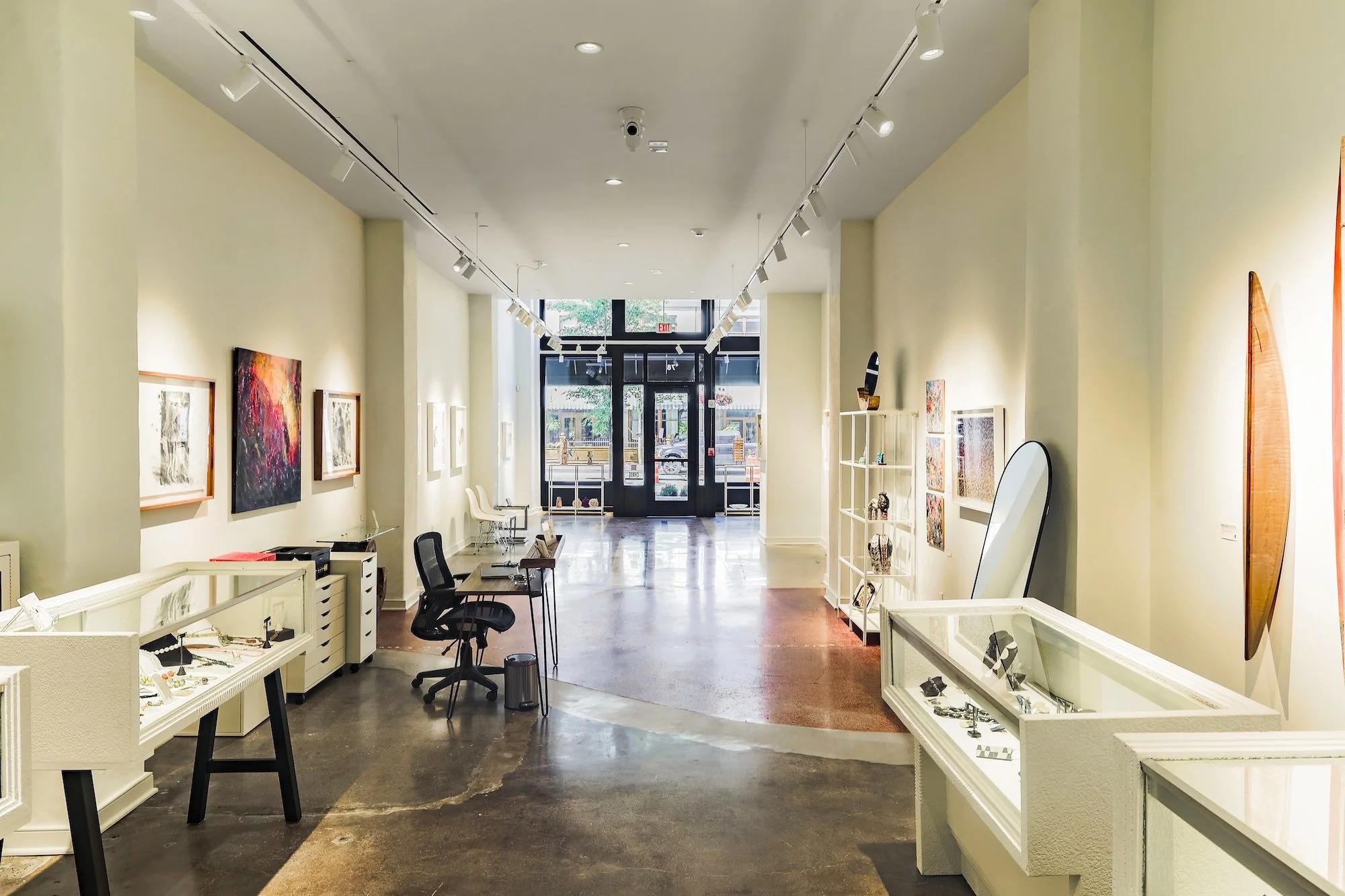 Chaos Contemporary Craft, Contemporary art gallery, Columbus, Ohio, specializing in ceramics, glass, wood, fiber, jewelry