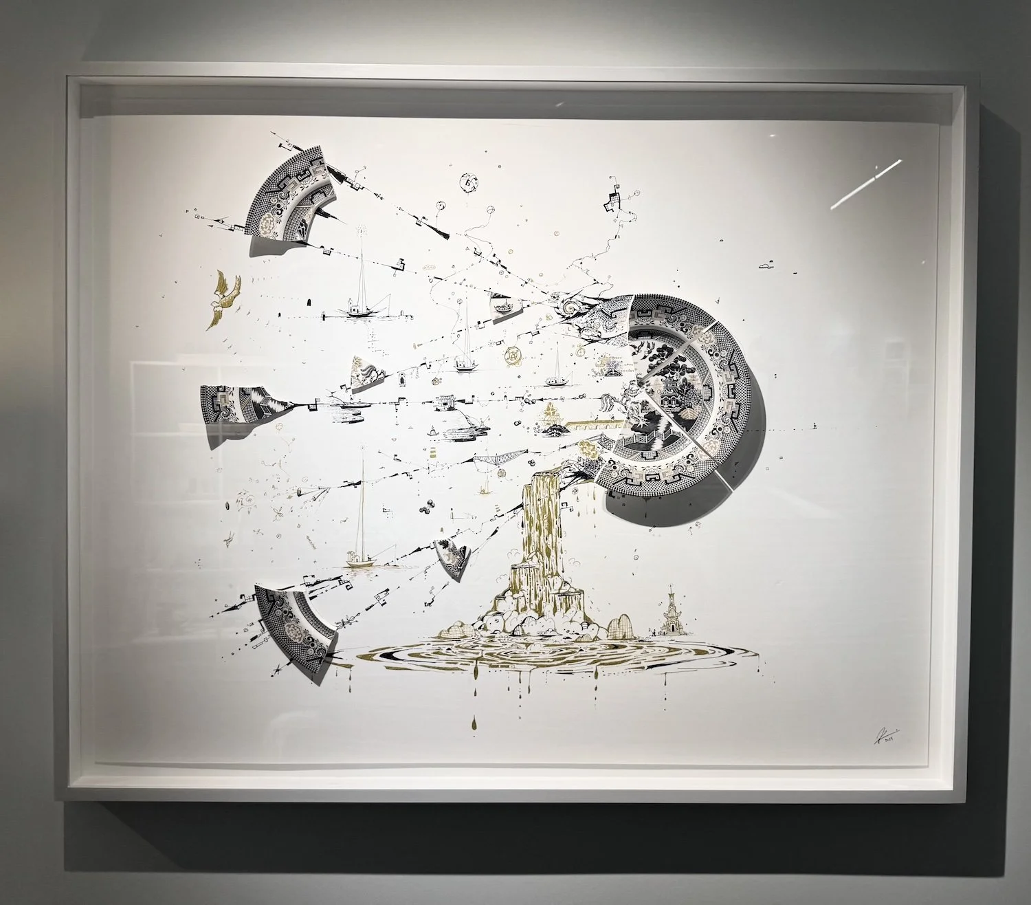 Rob Strati Fragmented in Black and Gold.jpg