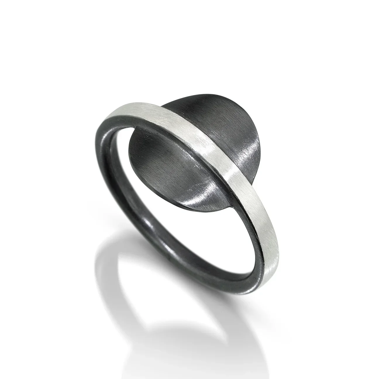 Eclipse Cigar Band Ring - Small