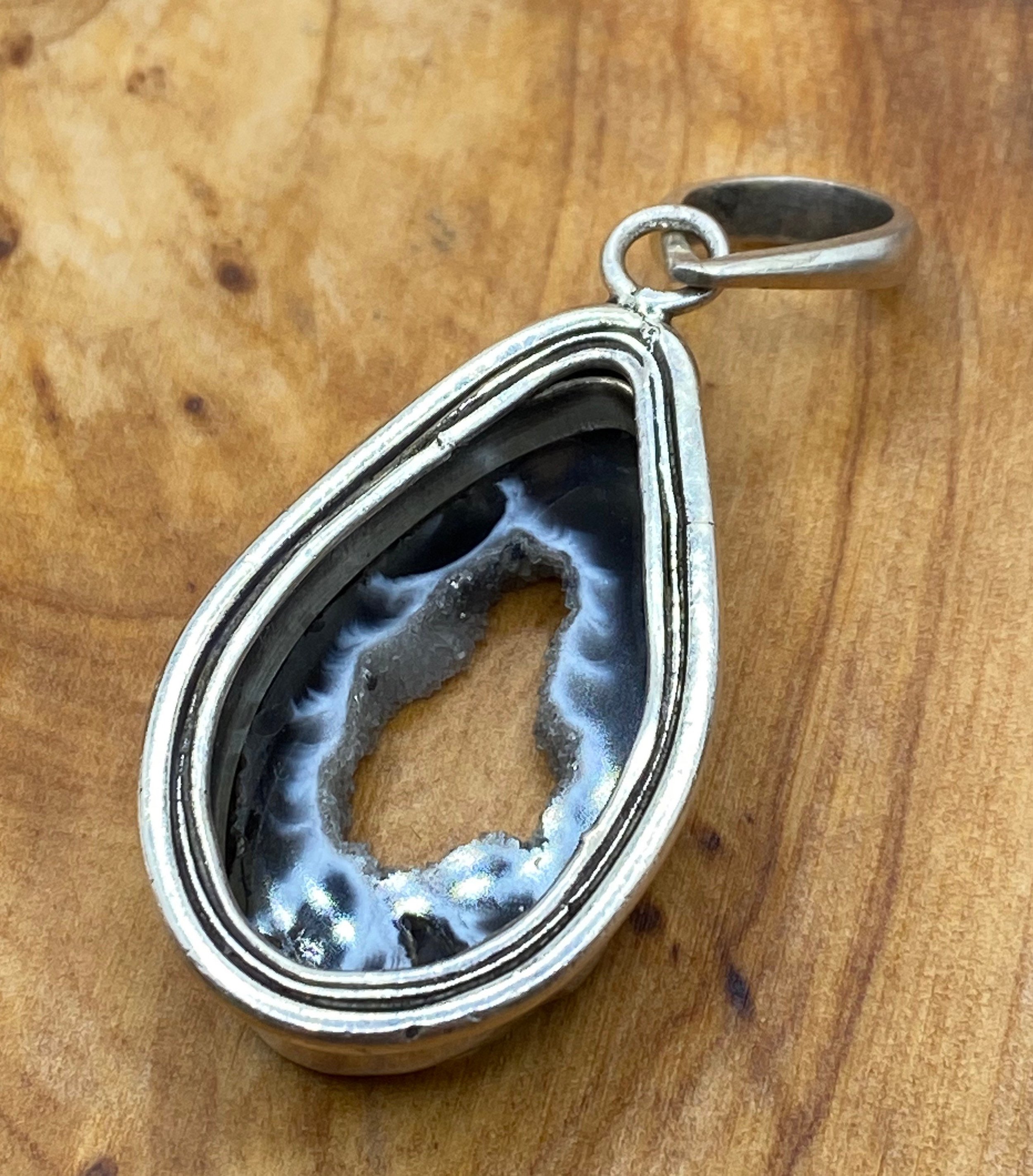 https://i.etsystatic.com/11200441/r/il/9eaec9/3929109753/il_fullxfull.3929109753_scor.jpg