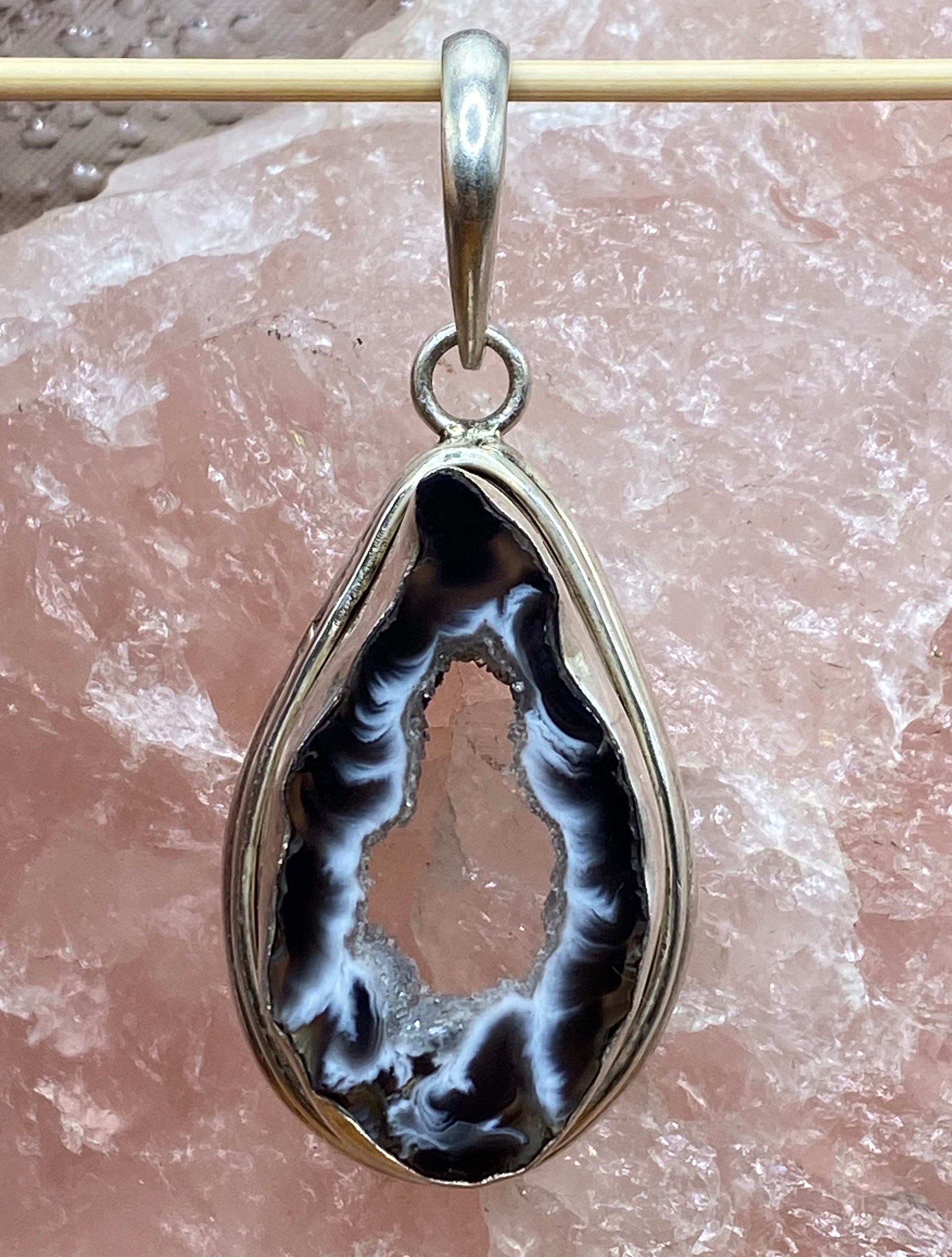 https://i.etsystatic.com/11200441/r/il/438f85/3929109801/il_fullxfull.3929109801_bh65.jpg