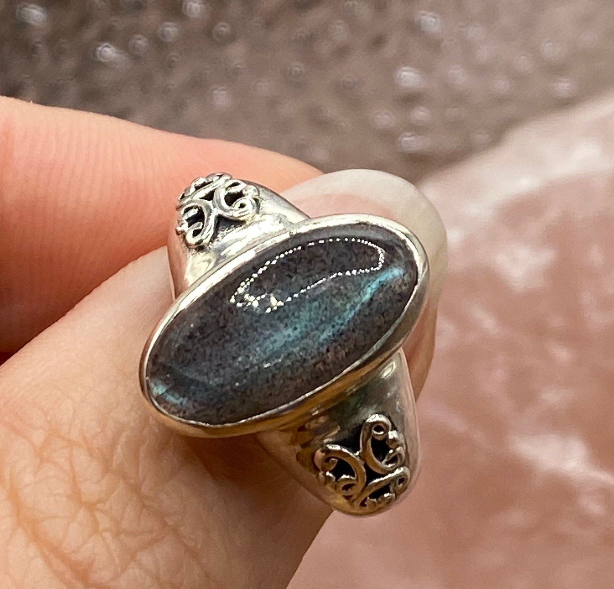https://i.etsystatic.com/11200441/r/il/8b5cf9/3929148679/il_fullxfull.3929148679_a56l.jpg