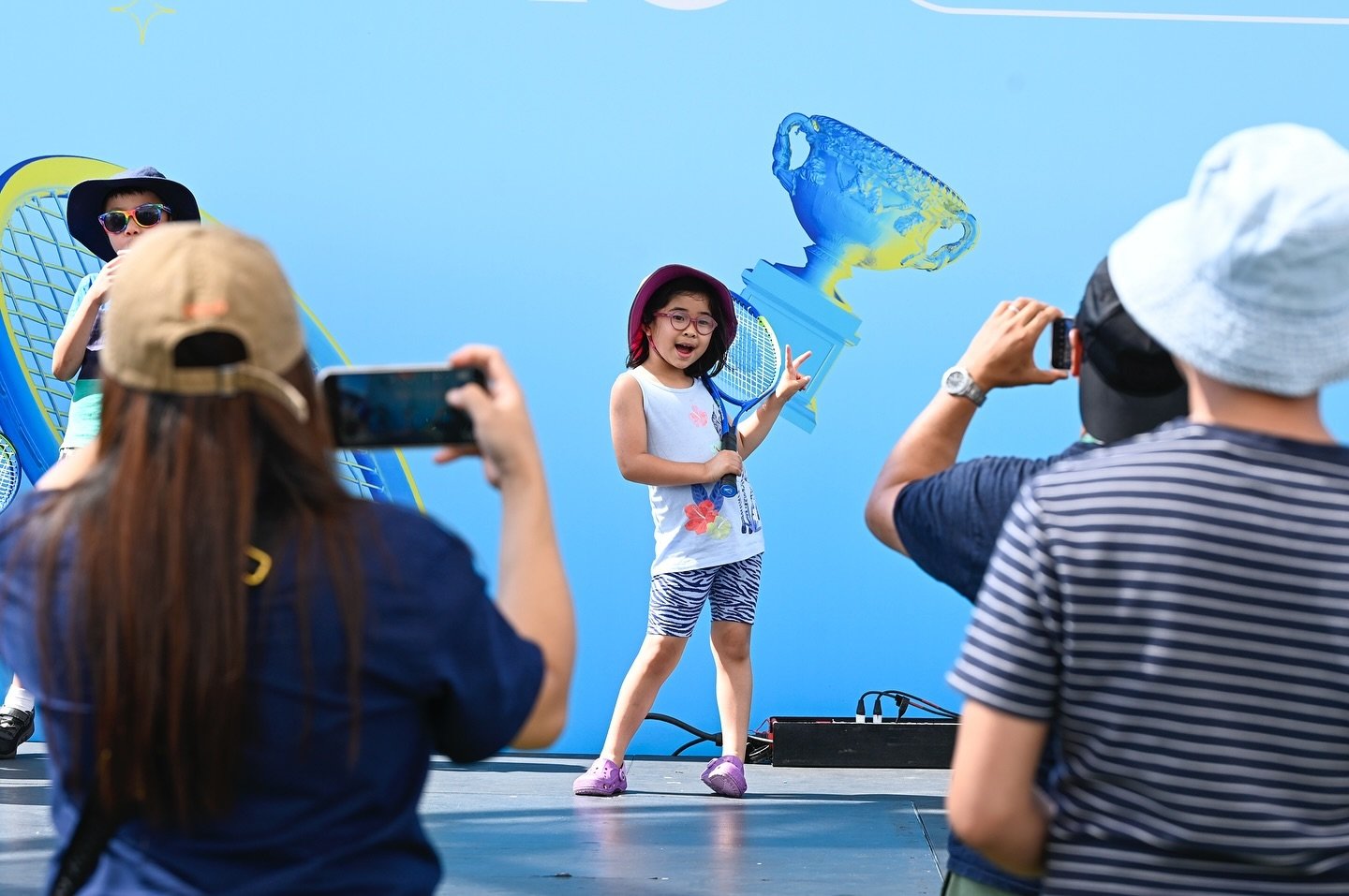 Say Cheese! 

#ao25 #photojournalism #naturallight #australianopen #australianopen2025 #hotshots #tennis #kids #melbourne #melbourneeventphotographer #eventphotographer #summer #grandslamoval