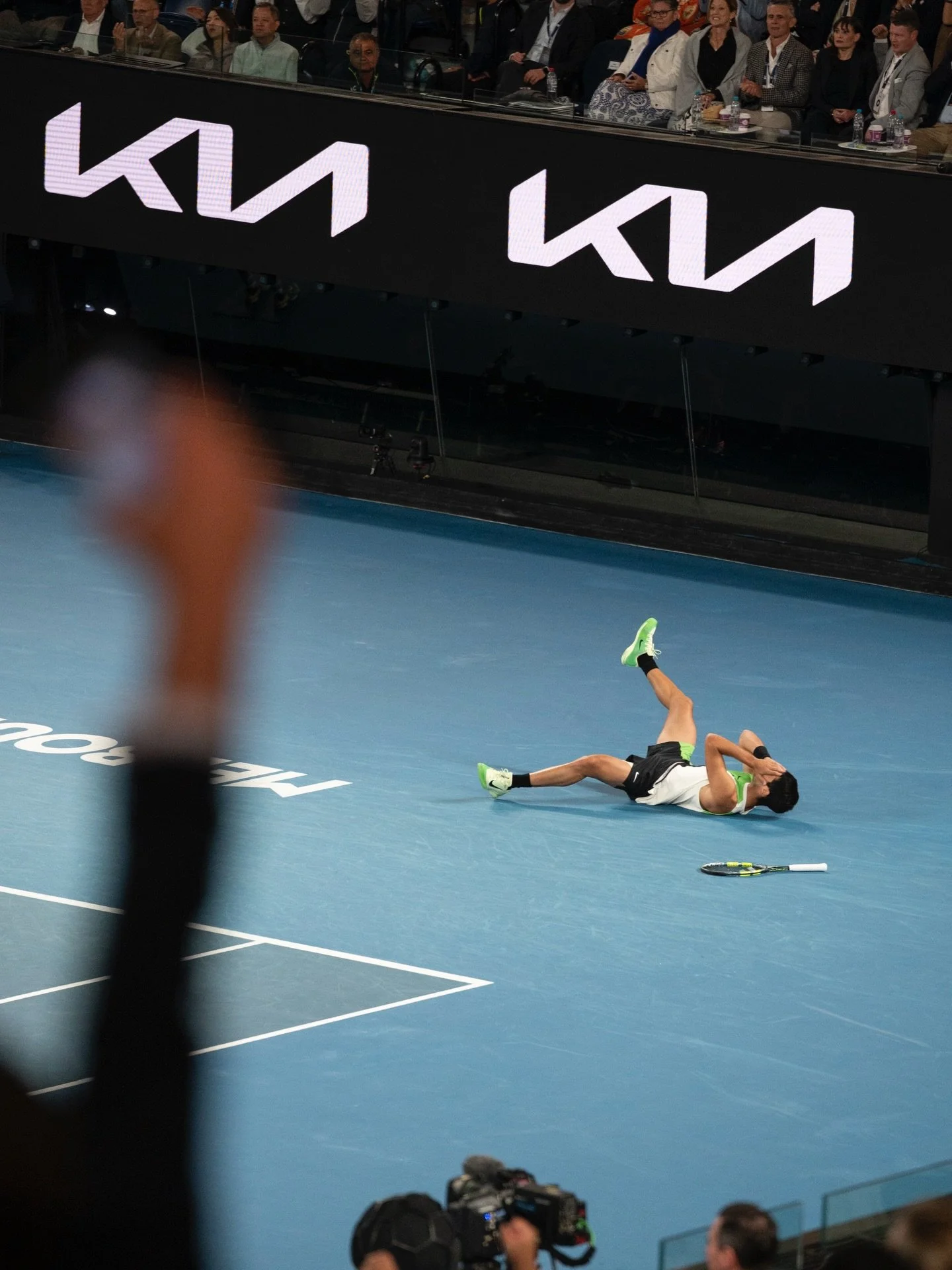 Carlos Alcaraz wins the Men&rsquo;s Australian Open Grand Slam Title in 2026.