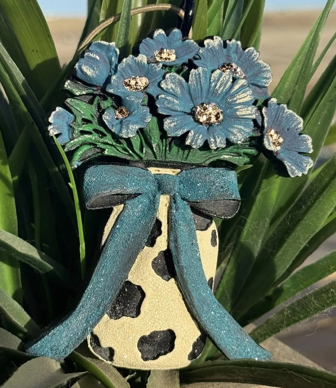 Daisies in Cow Print Mason 3D