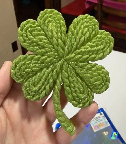 Yarn Clover 3D