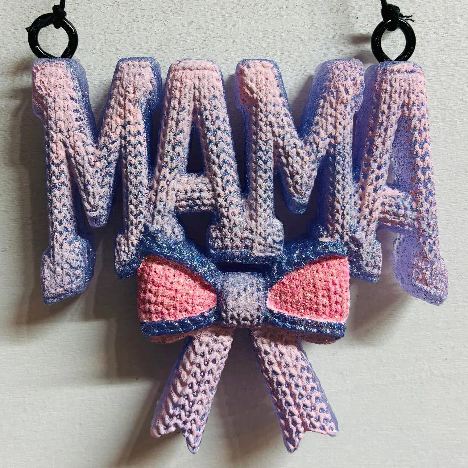 Crochet MAMA bow 3D