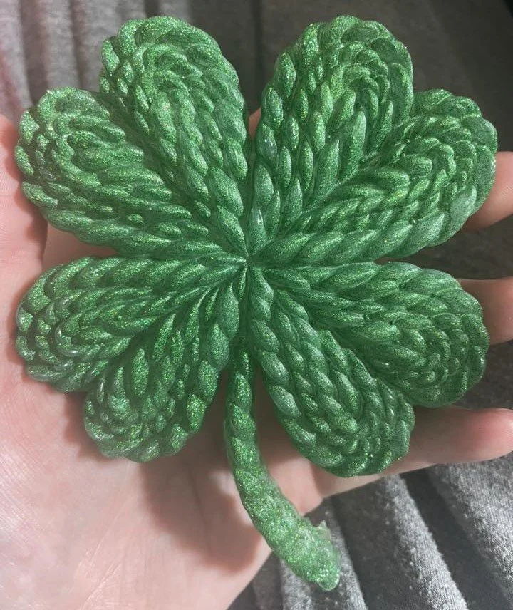 Yarn Clover 3D