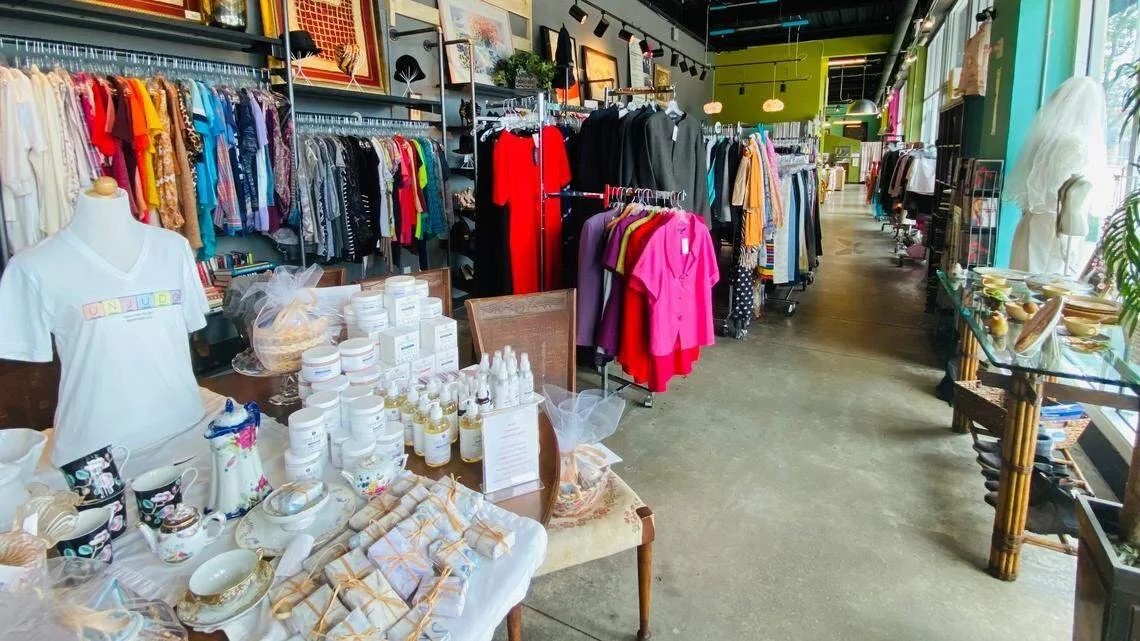 Drangonfly Thrift Boutique - Miami, FL