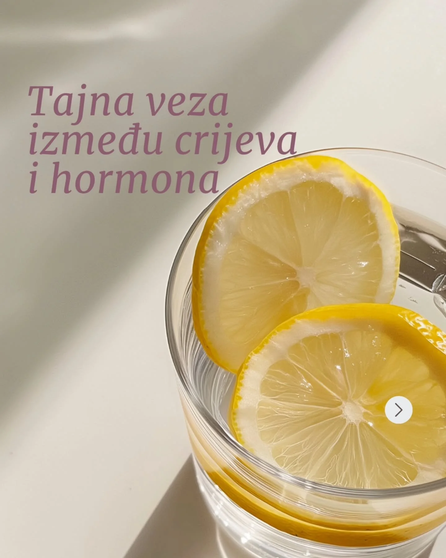 💡 Jesi li znala da zdravlje crijeva direktno utječe na tvoje hormone?

Na&scaron;e crijevo igra ključnu ulogu u eliminaciji estrogena. Nakon &scaron;to jetra obradi estrogen, on se &scaron;alje u crijevo na izlučivanje. No, određene &ldquo;lo&scaron