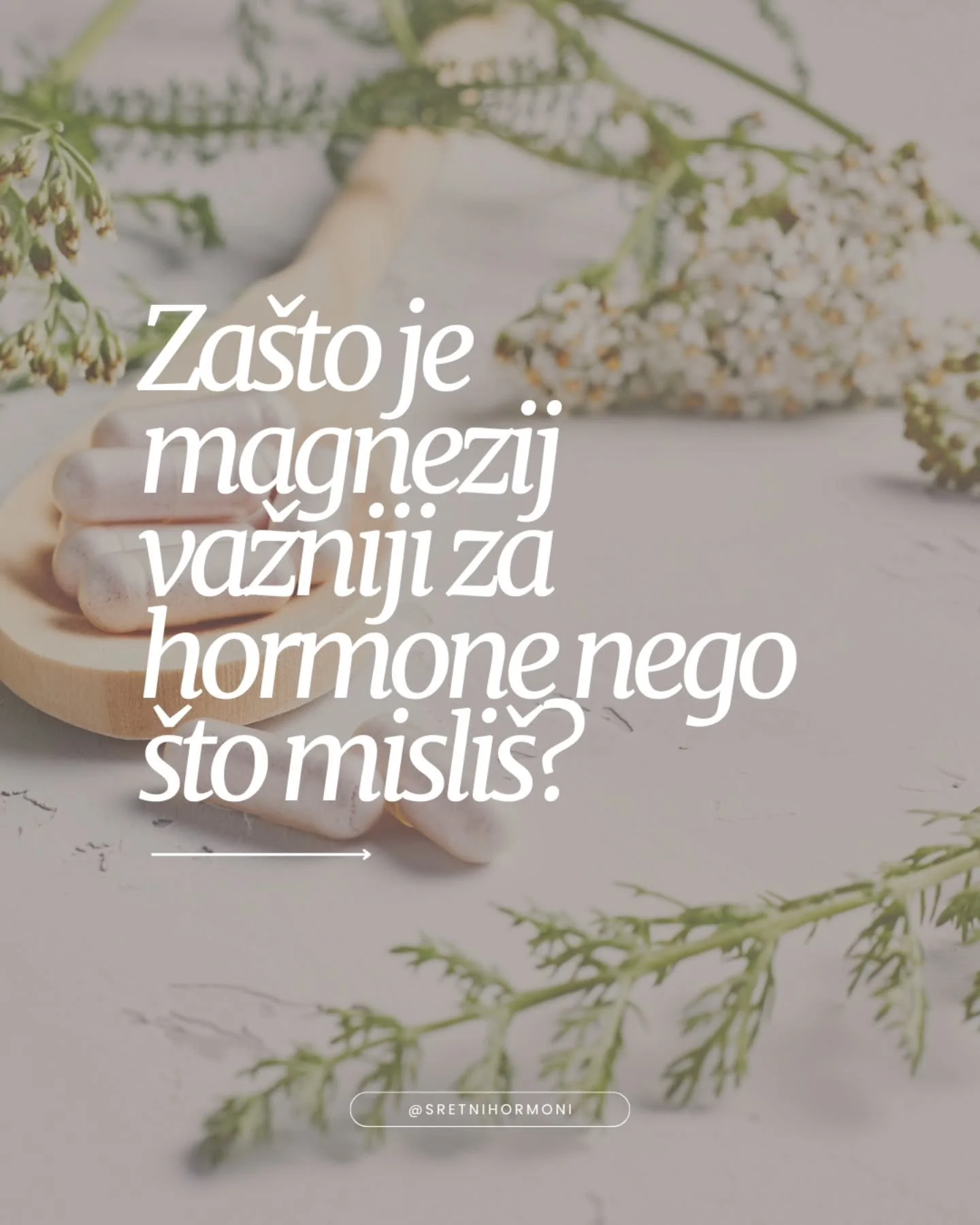 Magnezij je jedan od onih nutrijenata o kojima rijetko razmi&scaron;ljamo&hellip;
dok ne osjetimo posljedice njegovog deficita.

Ona napetost u ramenima?
Nemiran san i buđenja usred noći?
Misli koje krenu juriti ba&scaron; kad legne&scaron; u krevet?