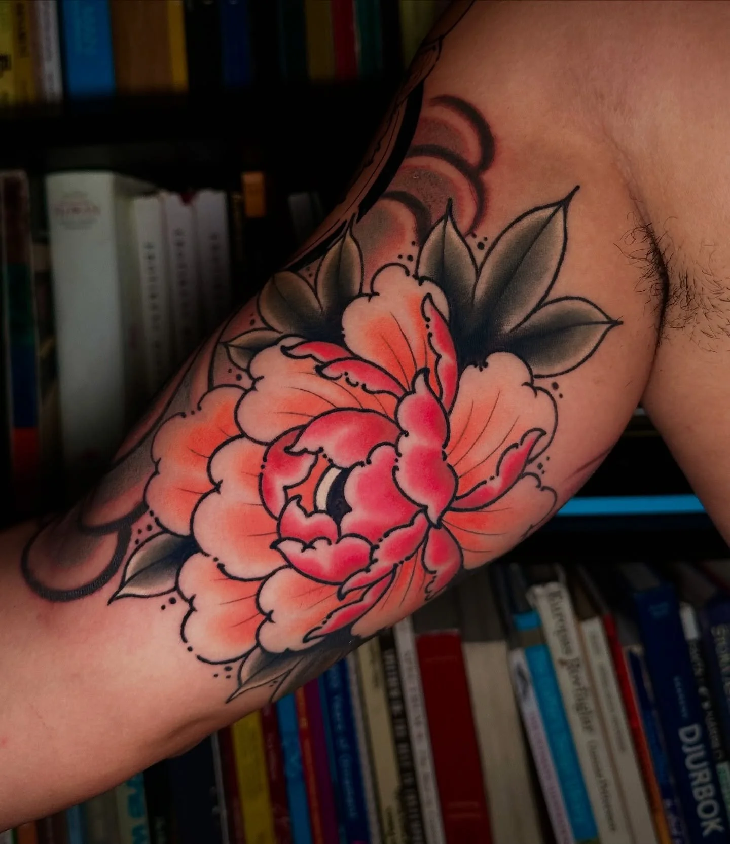 • 🌸 • 
 
Healed peony, we tattooed this a year ago during my last visit in Stockholm for big bro @herrdonoso 🥰 
 
I still got few more slot available during this trip, have a look bellow and drop me a DM if you have any questions 😁
 
✢ ✢