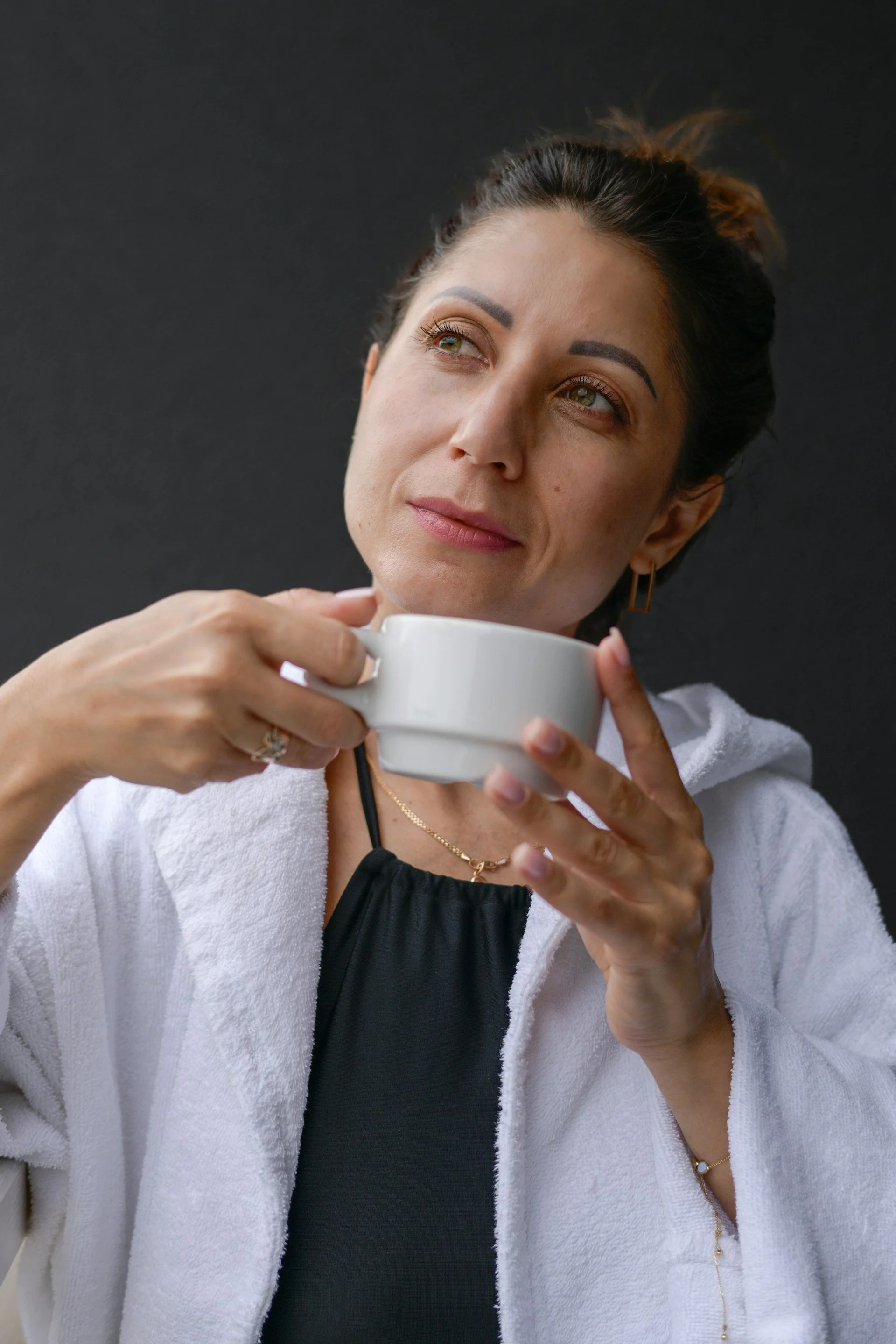 Femme à Genève accompagnée pour son alimentation pendant la ménopause.