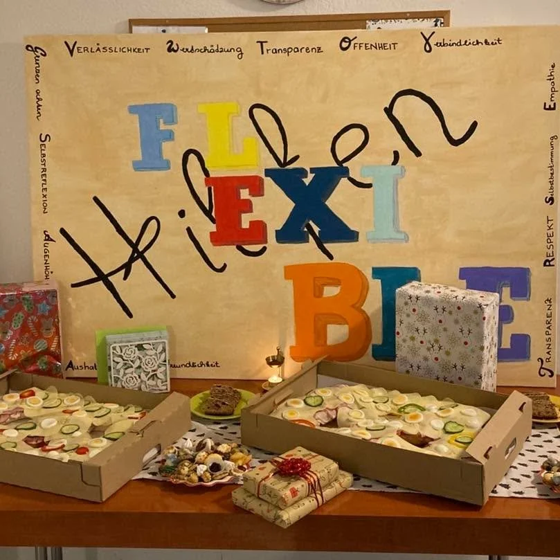 Vielen Dank an das @b3netzwerk f&uuml;r die superleckere Jause! 🧀🥨🍪
Auch wenn ihr nicht mitessen konntet, haben wir beim Genie&szlig;en ganz fest an euch gedacht. 😉
Die Baum-Pflanz-Challenge sorgt eben nicht nur f&uuml;r gr&uuml;ne Wurzeln, sonde