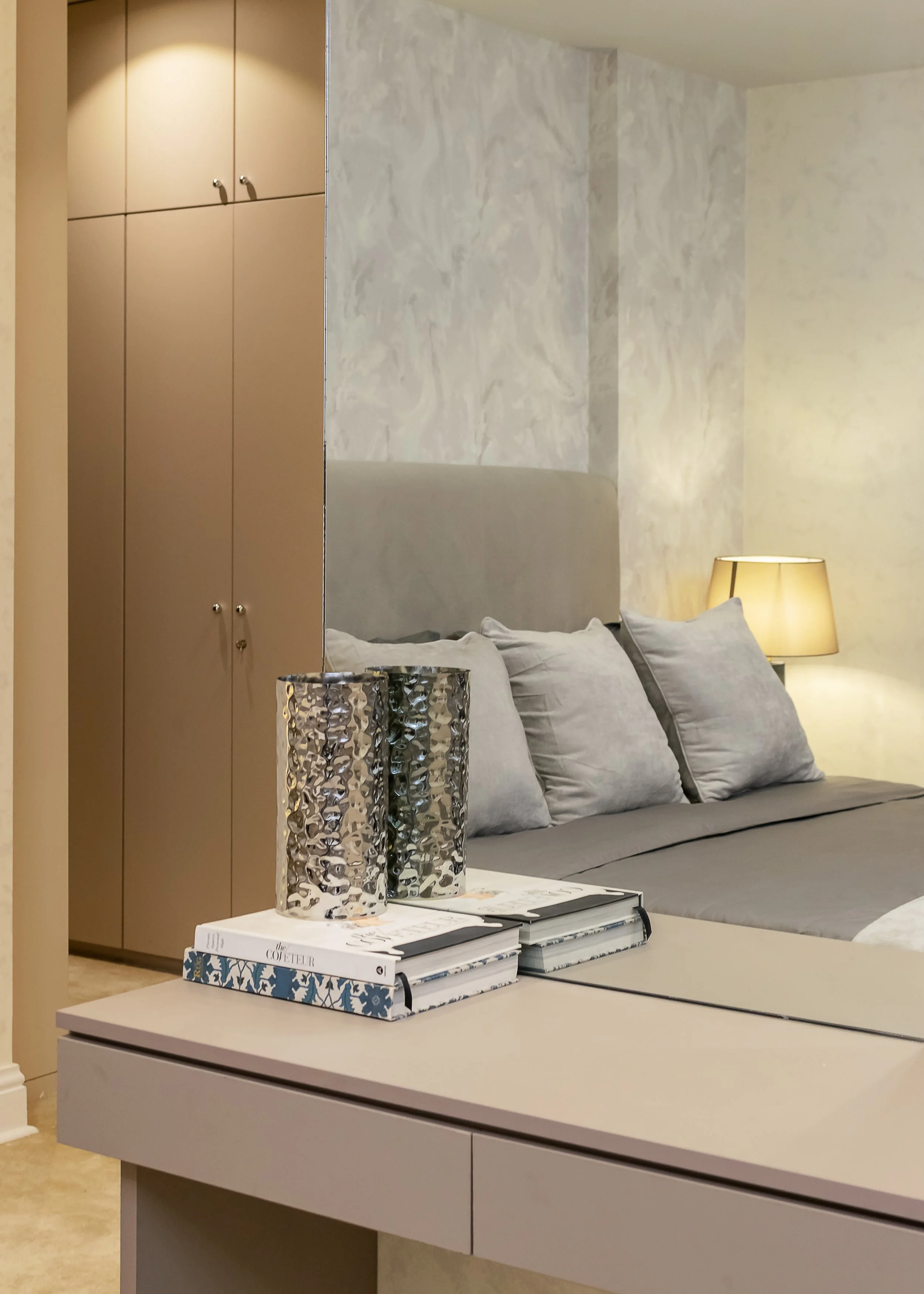 Minida Designs_Millennium Apartment_04.jpg