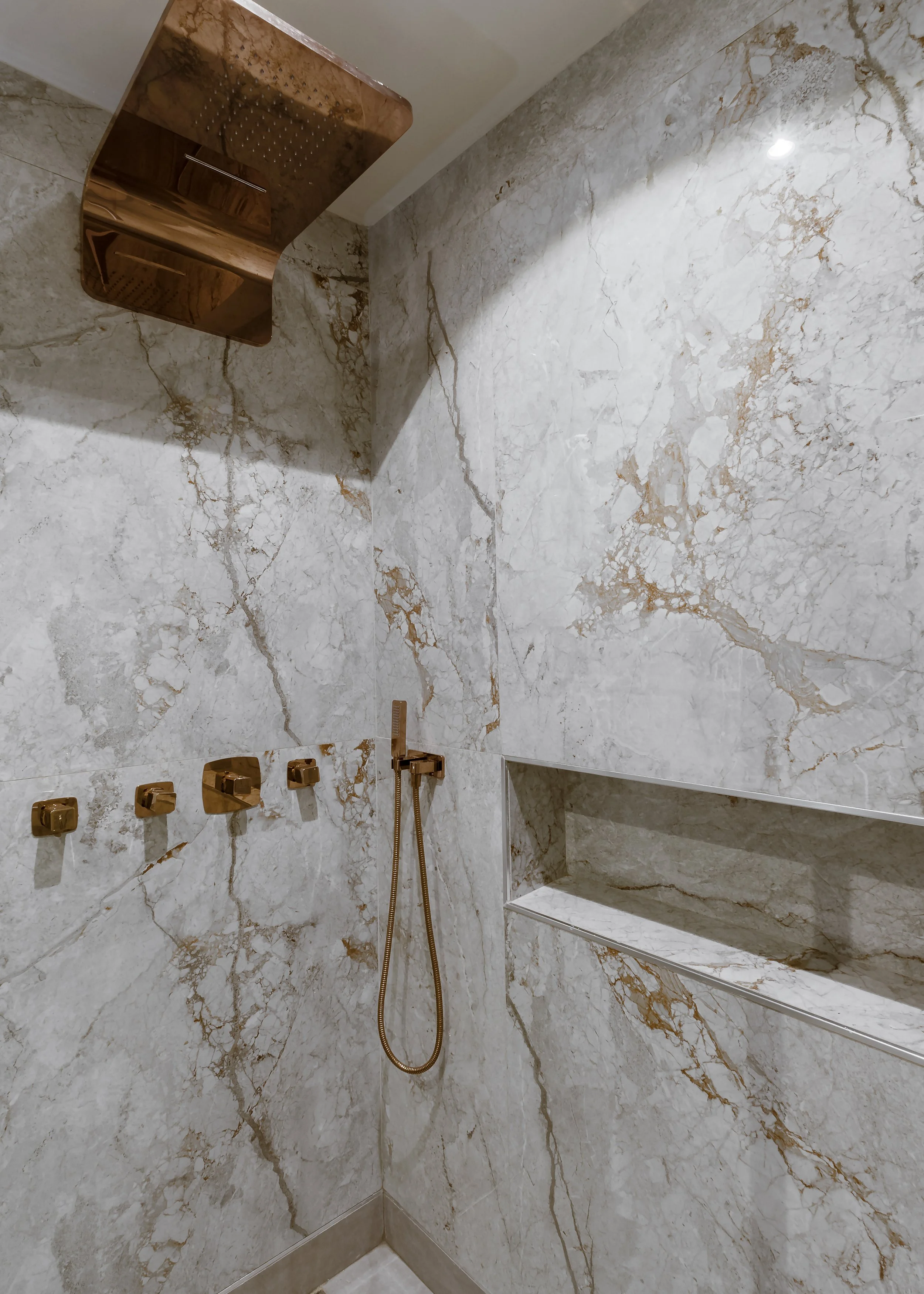 Minida Designs_Millennium Apartment_12.jpg