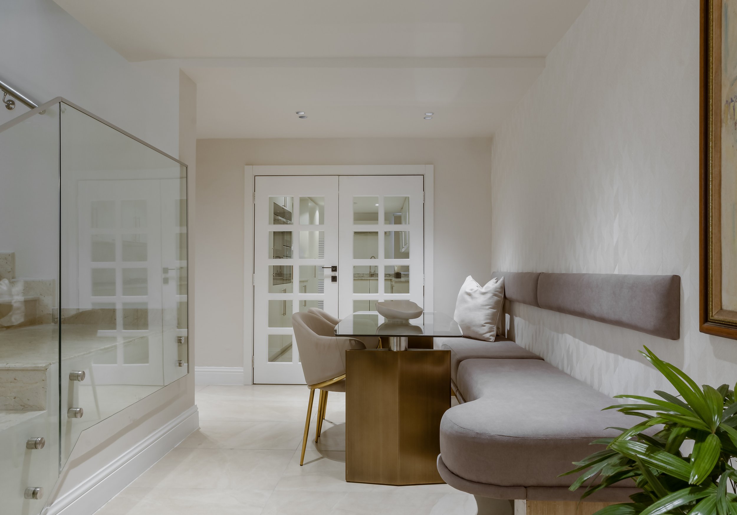 Minida Designs_Millennium Apartment_08.jpg