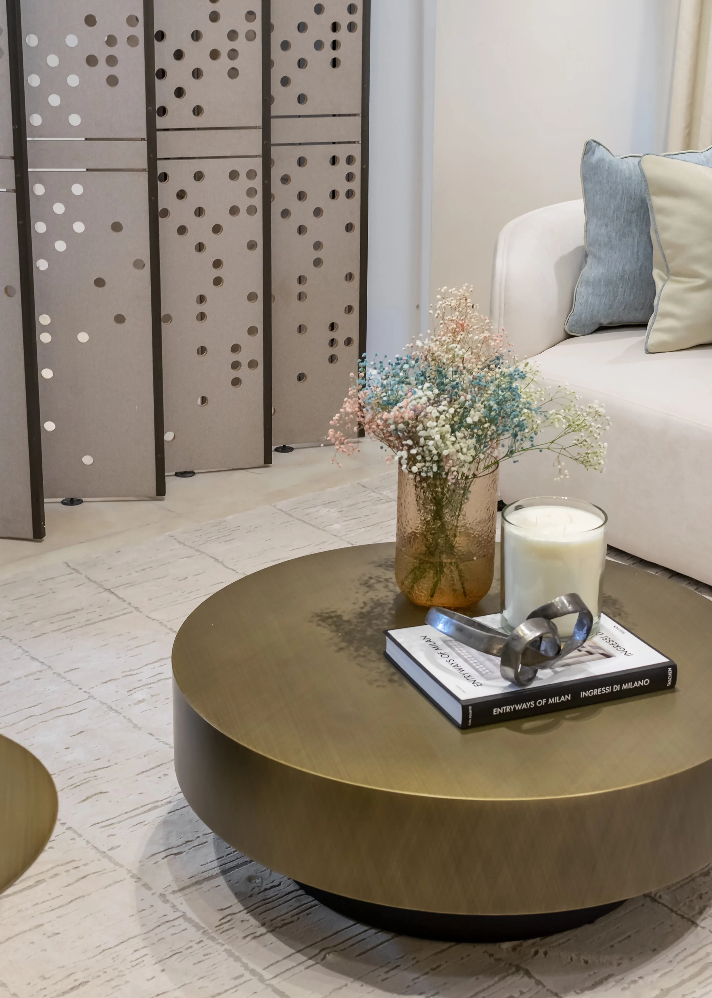 Minida Designs_Millennium Apartment_01.jpg