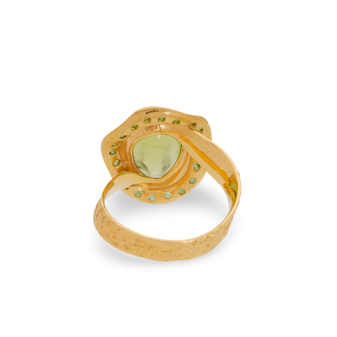 hector-lasso-jewellery-ibiza-ring-gold-summer-olive-peridot-tsavorite-4.png