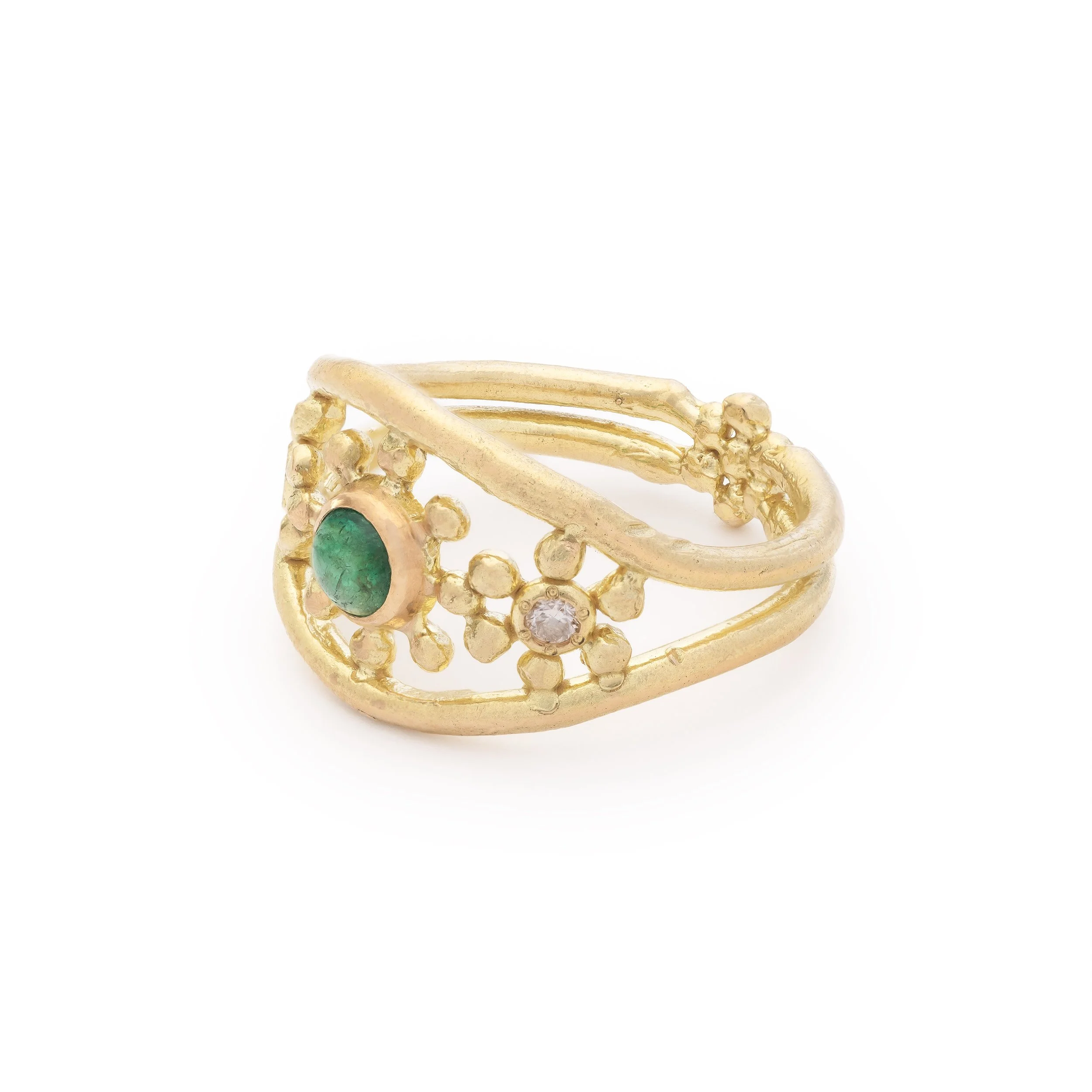 hector-lasso-jewellery-ibiza-ring-gold-summit-shelter-emerald-diamond-2.jpg