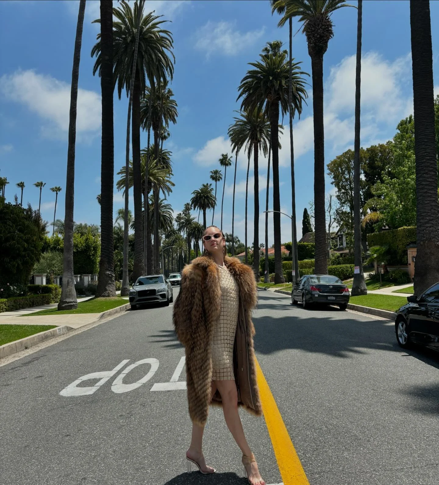 Nouvelle collection 🌟 

SHOOTING IN LOS ANGELES 

#fashion #mode #fourrure #fur #classe #losangeles #california #usa