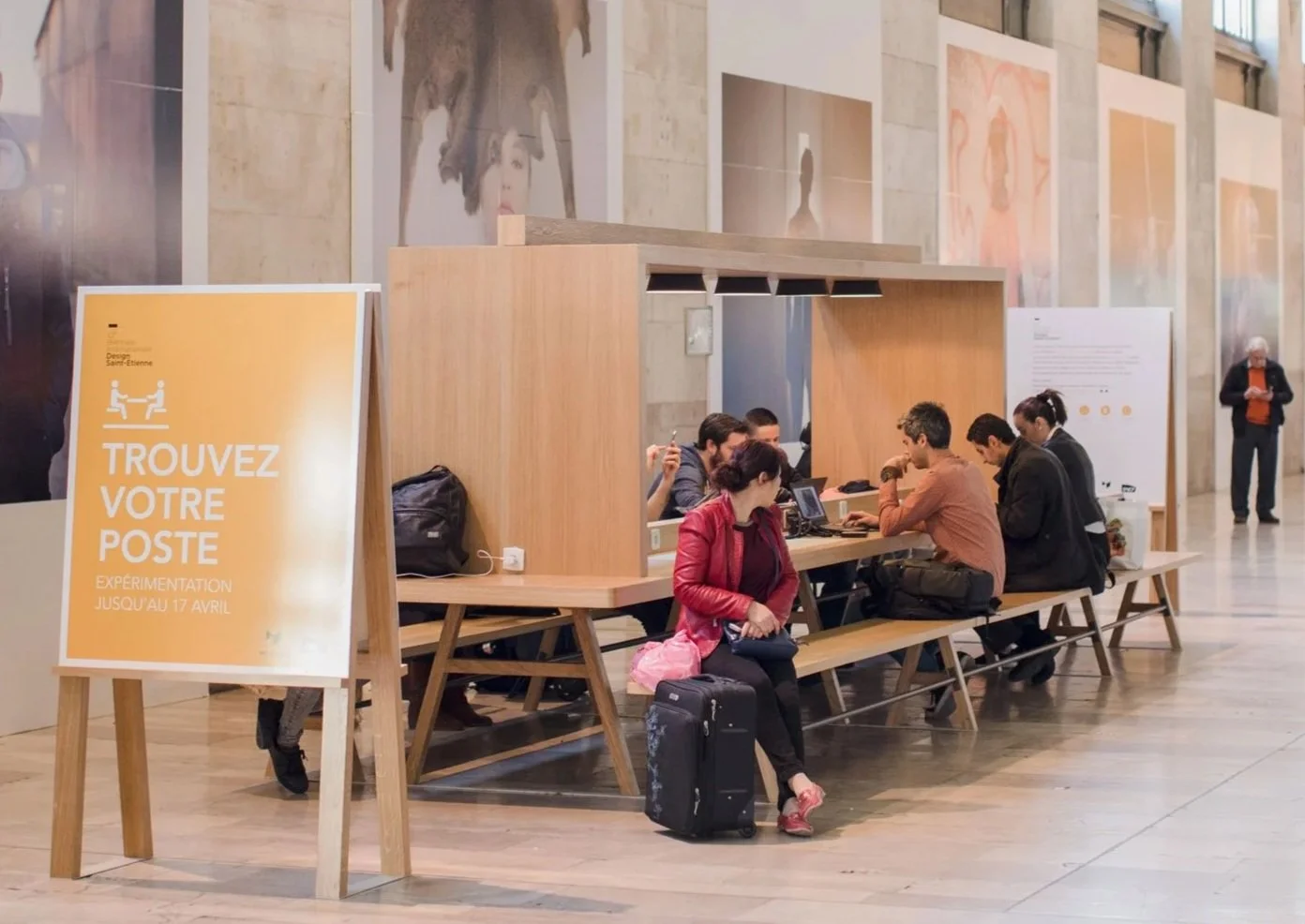 St. Étienne Biennale — coworking station information