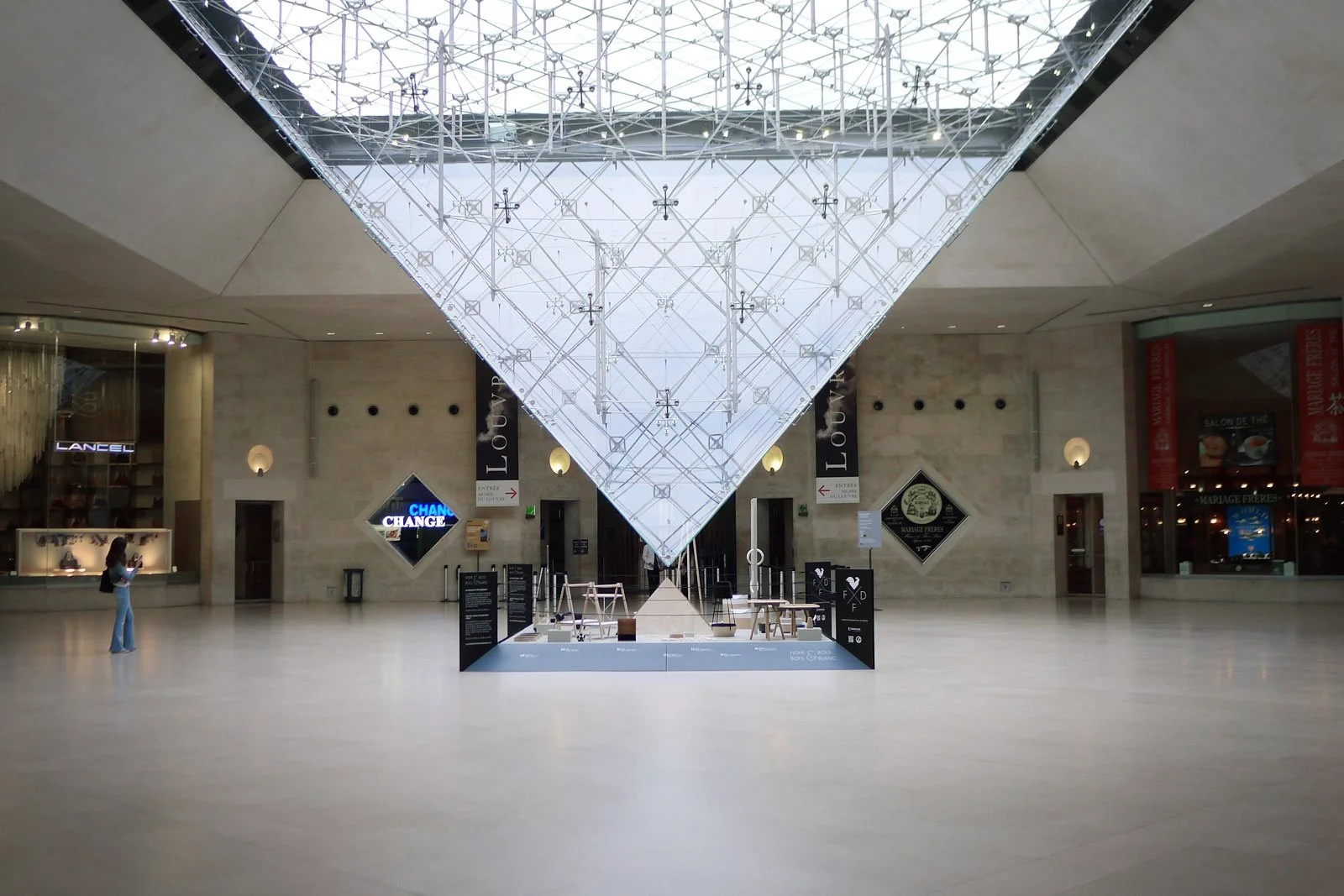 03 FFD-louvre2.jpeg