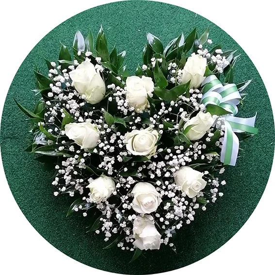 Fehér rózsa, tűzött koszorú