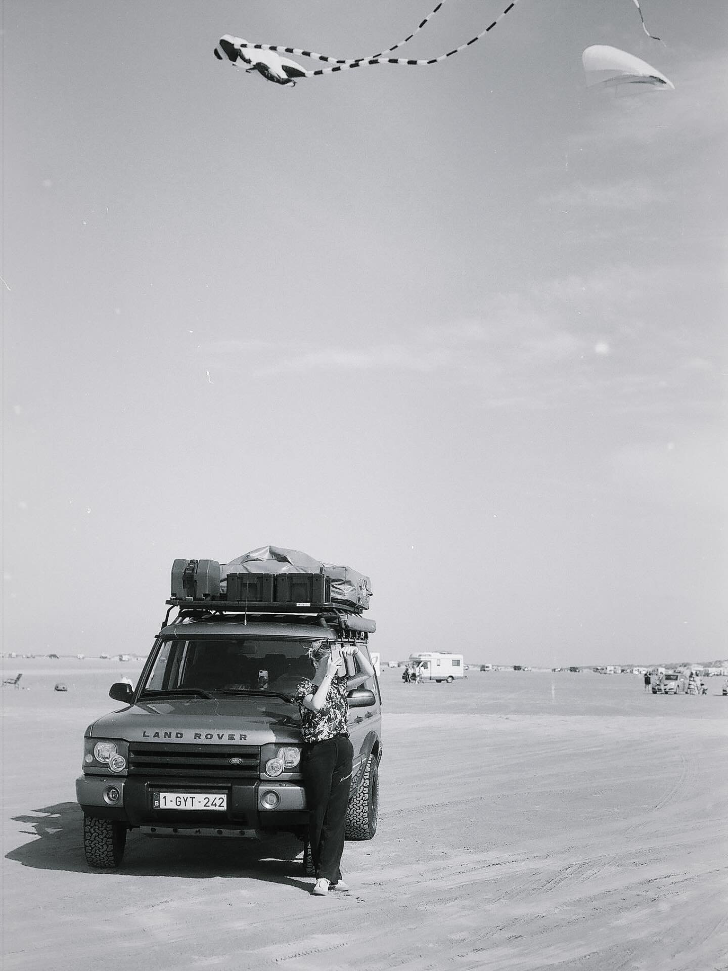 Wind vangen. 

&mdash;&mdash;

#landrover #defender #defender110 #discovery2 #rooftoptent #daktent #camping #overlanding #roadtrip #slowtravel #huureencamper #camperrental #vanlife #onelifeliveit #daysoff #theridelife
