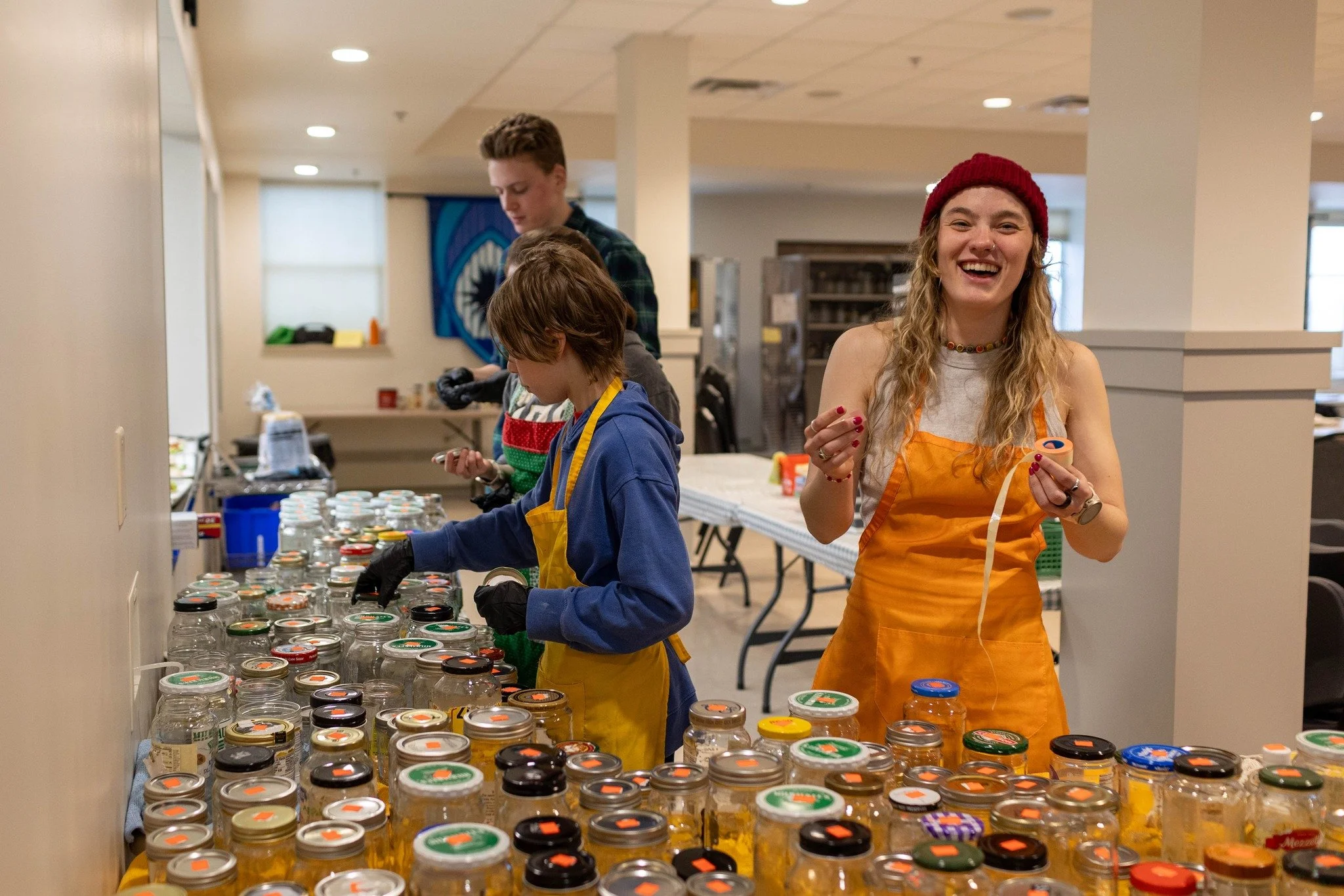 A few of our many volunteers that make this work possible each week. Grateful is an understatement. 🌟