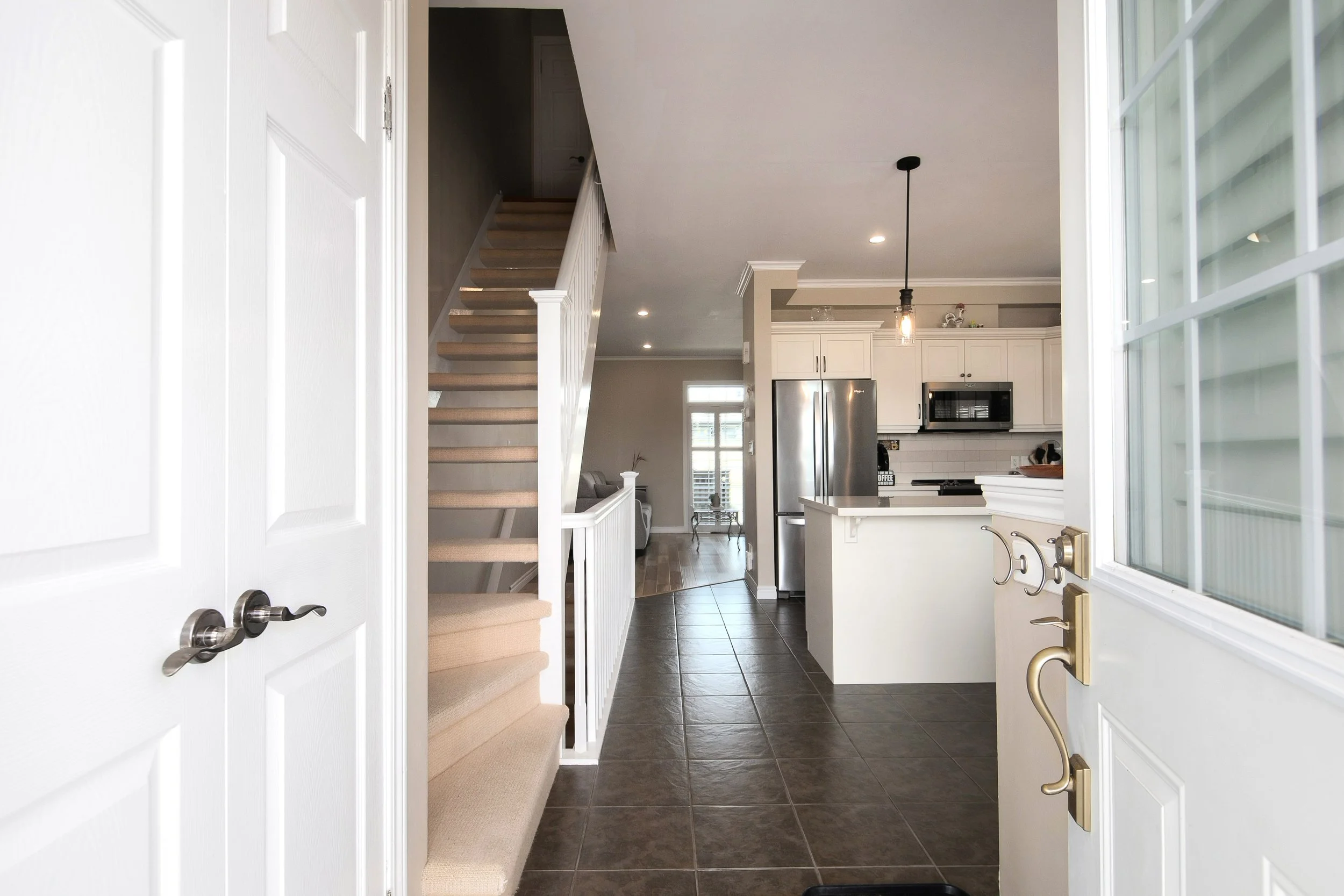 24 Albery Court Unit 1 Full Resolution 03.jpg