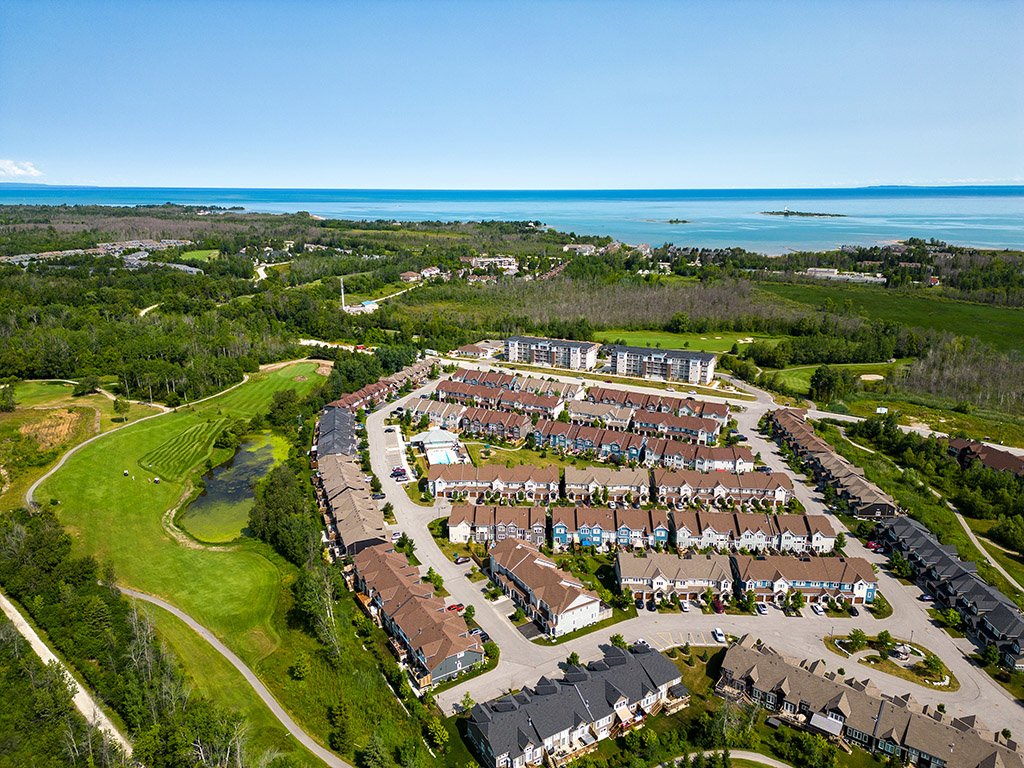 30 Gregory Avenue MLS and Web 004.jpg