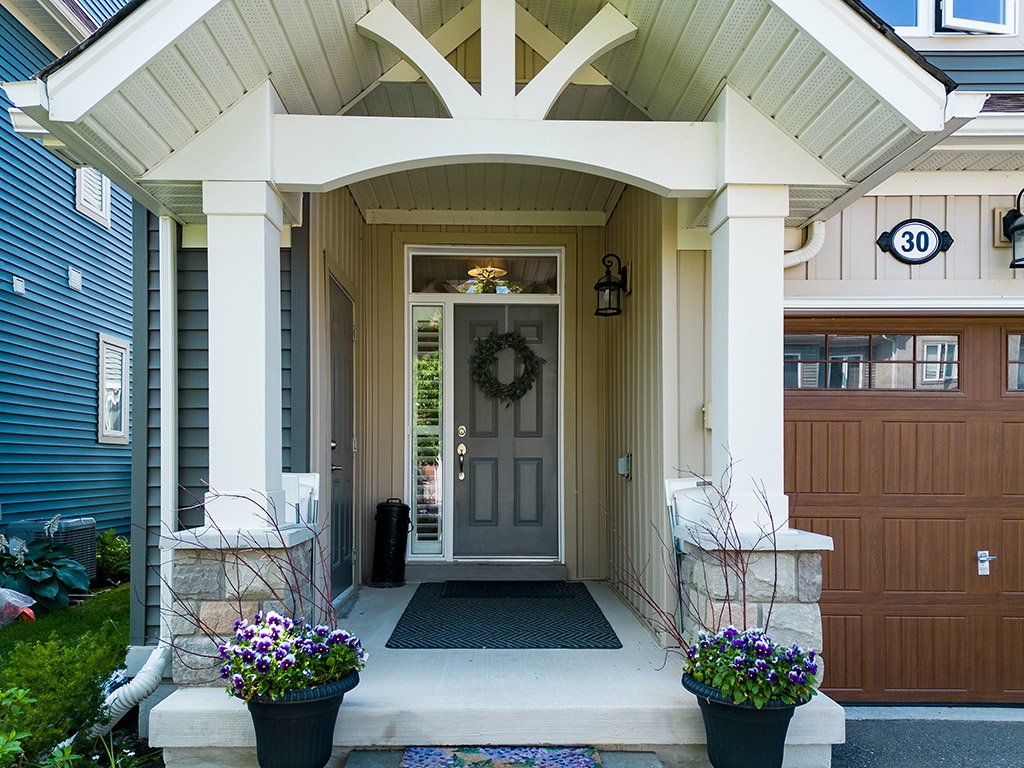 30 Gregory Avenue MLS and Web 007.jpg