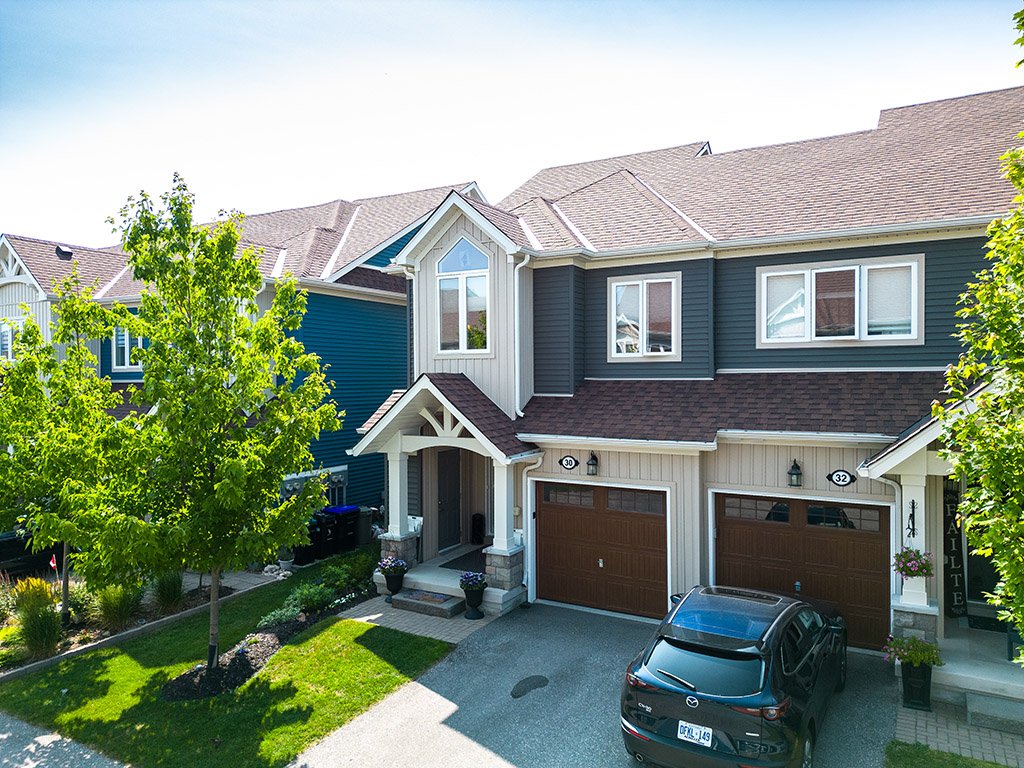 30 Gregory Avenue MLS and Web 005.jpg