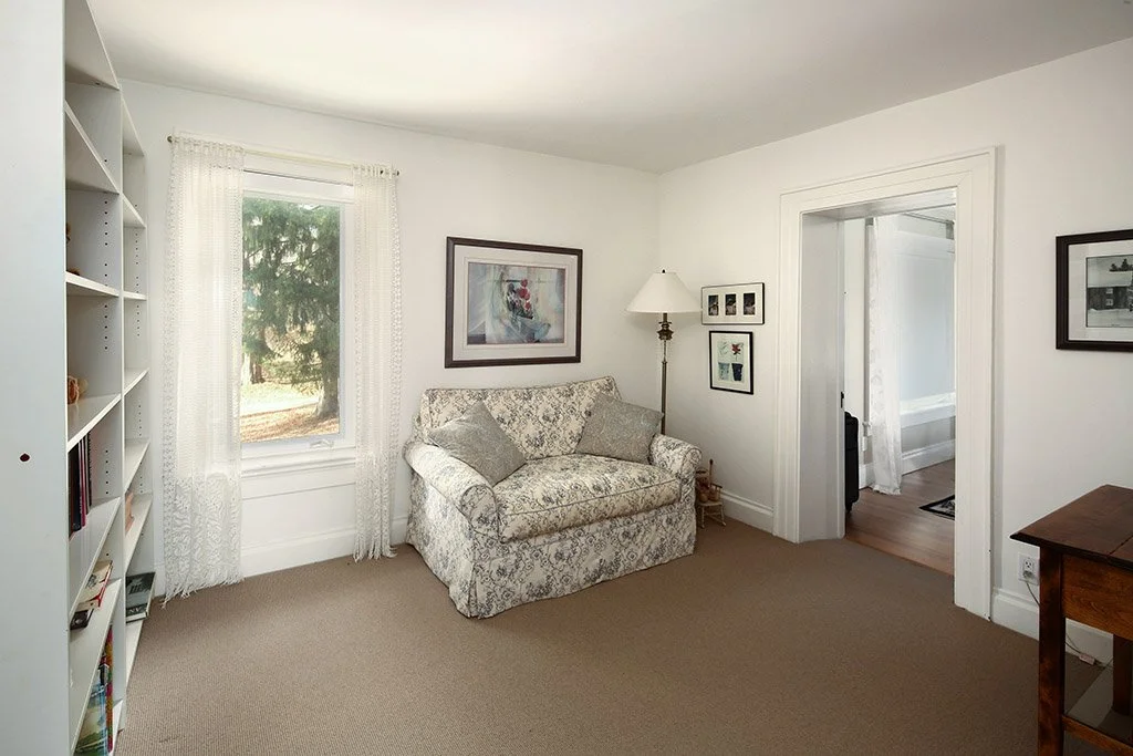 686487-Side-Road-19-MLS-and-Web-021.jpg