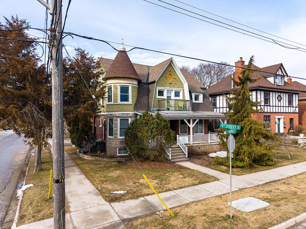 404 9th Street East MLS and Web 008.jpg