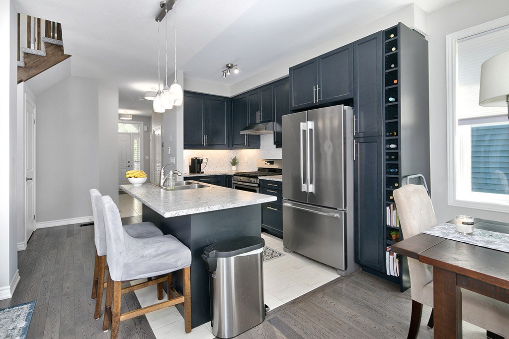 30 Gregory Avenue MLS and Web 012.jpg