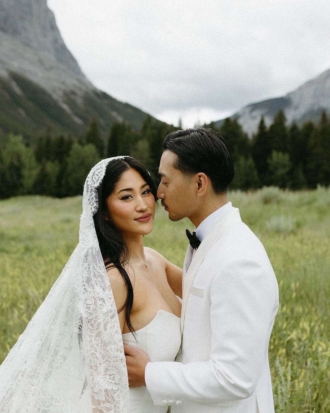 the glow, the love &mdash; everything. 

Florals: @bopflorals
Photographer: @melissachoiphoto
Videographers: @rajeeeee @jacquisandhu
Venue: @cornerstone.weddings
Cake: @kakebydarci
Officiant: @aydinodyakmaz
Makeup: @bycarmstecson