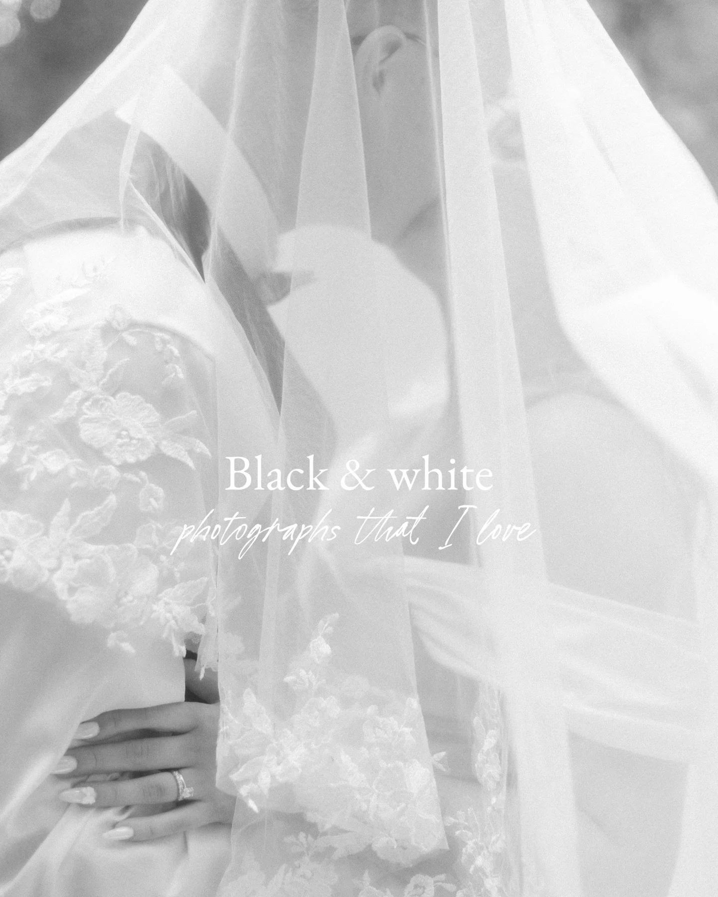 Rakastan pehmeit&auml; v&auml;rej&auml;, mutta aina gallerioissa on paikka my&ouml;s mustavalkokuville🤍

#h&auml;&auml;kuvaaja #h&auml;&auml;kuvaajakuopio #valokuvaajakuopio #h&auml;&auml;kuvauskuopio #valokuvaaja