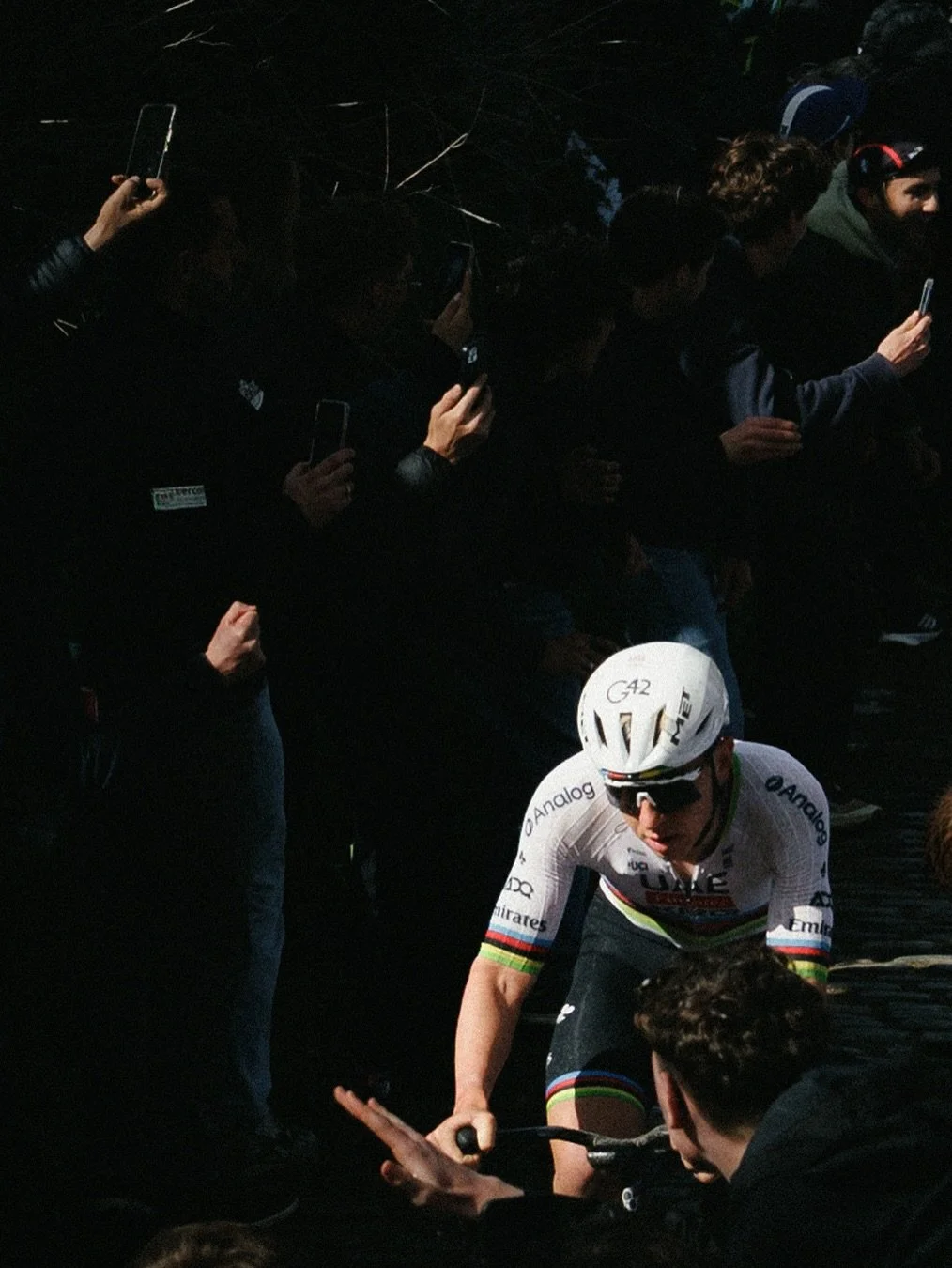 Flandern is over. It was a Pogi show again. But wow, the Belgians really know how to make a bike race entertaining.

After a REALLY stressful drive to the crowds (as we accidentally ended up on the race course with the car) we found a perfect place t