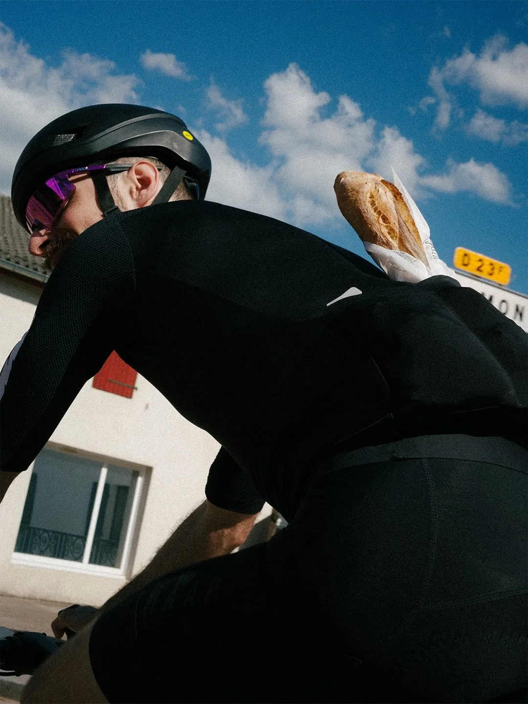 A short trip to France, plenty of sunshine, even more baguettes, and sitting on a bike all day. Everything I need. 

#cycling #france #baguette #vosges #ricohgriiix
