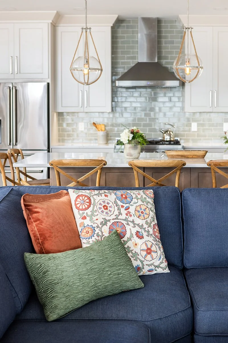 Interior-Design-Newburyport-Modern-Lakehouse-Kitchen-Couch.jpg